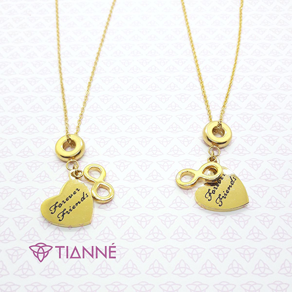 Juego de collares con dije en forma de corazón e infinito