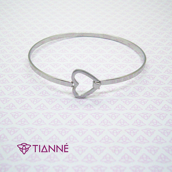 Brazalete en acero natural liso